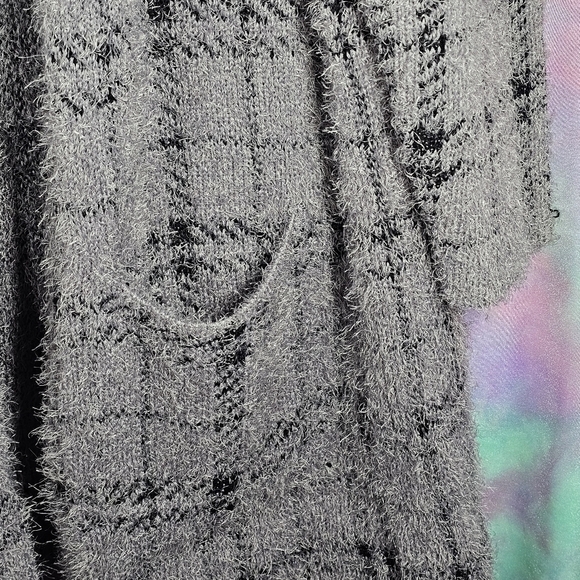 Lily Morgan Dark Grey Plaid Open Front Long Sweater Cardigan Size 2X - Picture 4 of 9